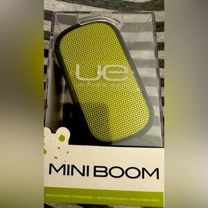 UE (Ultimate Ears) MINI BOOM wireless speaker/speakerphone